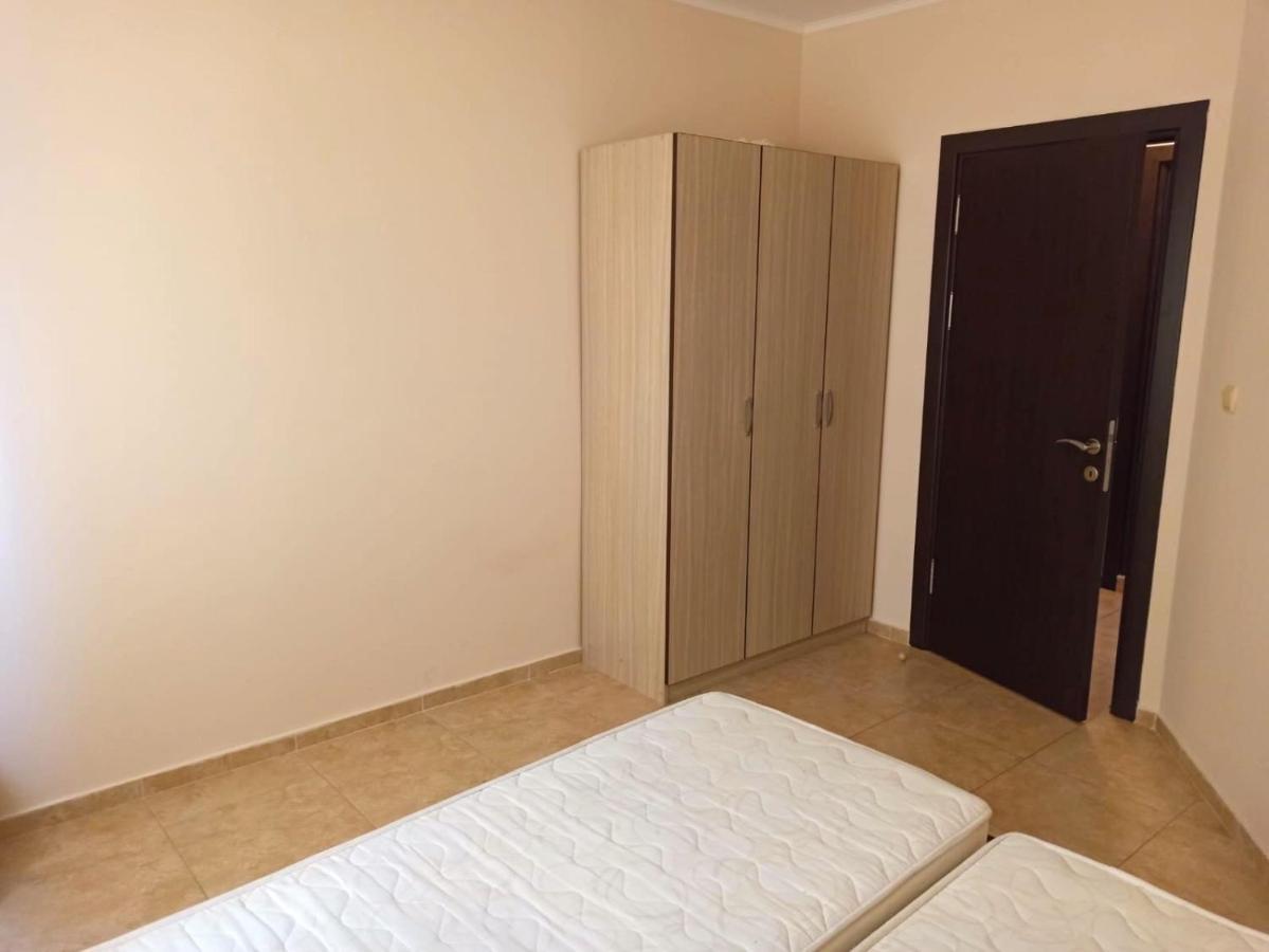 Private Apartments In Apolon Ravda Exteriér fotografie